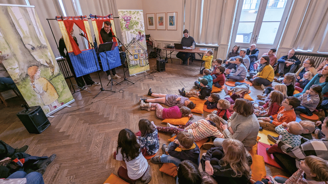 Käpt’n Book im Arp Museum, Foto © Helmut Reinelt